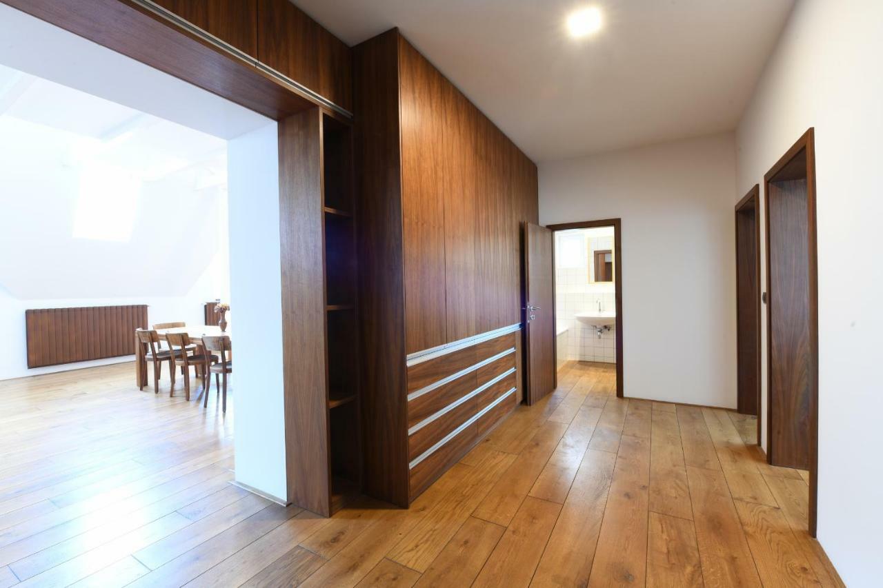 Loft Apartamento Praga Exterior foto